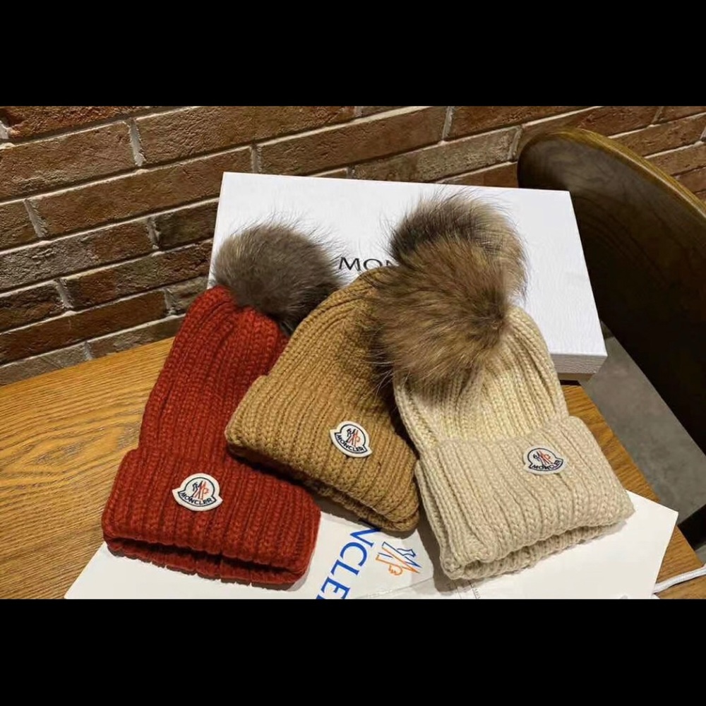 Kids hats and scarf